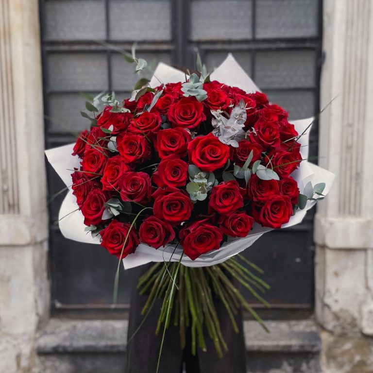 Scarlet Elegance Bouquet